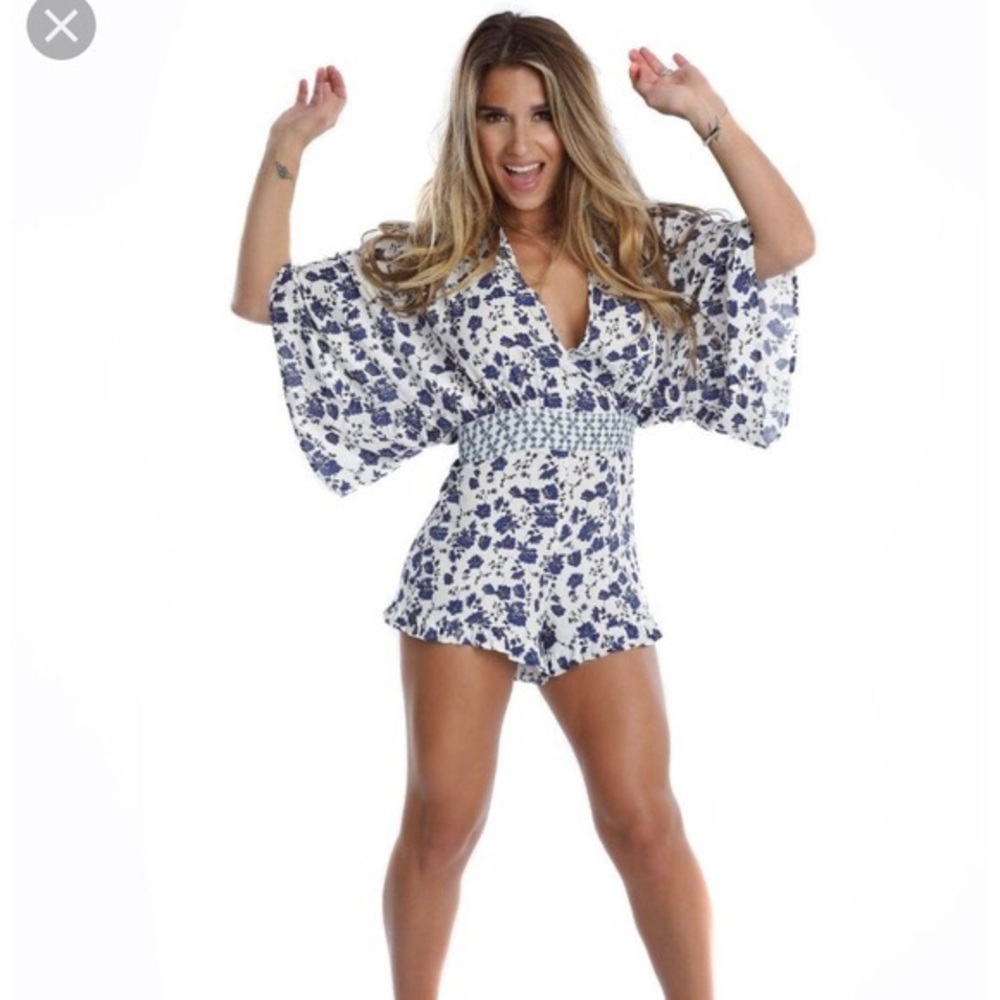 Kittenish Romper Size Small NWT